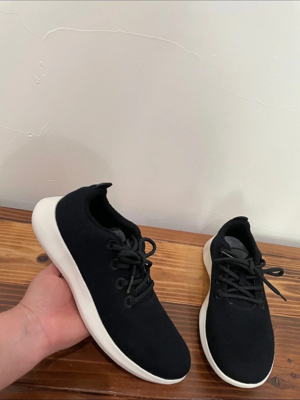 Allbirds Wool Runner Women’s Size 9 True Black (Classic Edition)